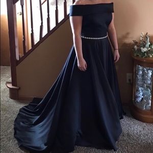 Black ASHLEYlauren prom dress
